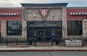 BJs Restaurant & Brewery – West Covina