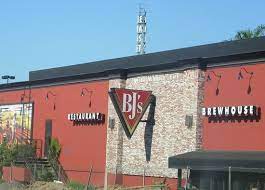 BJs Restaurant & Brewery – West Covina